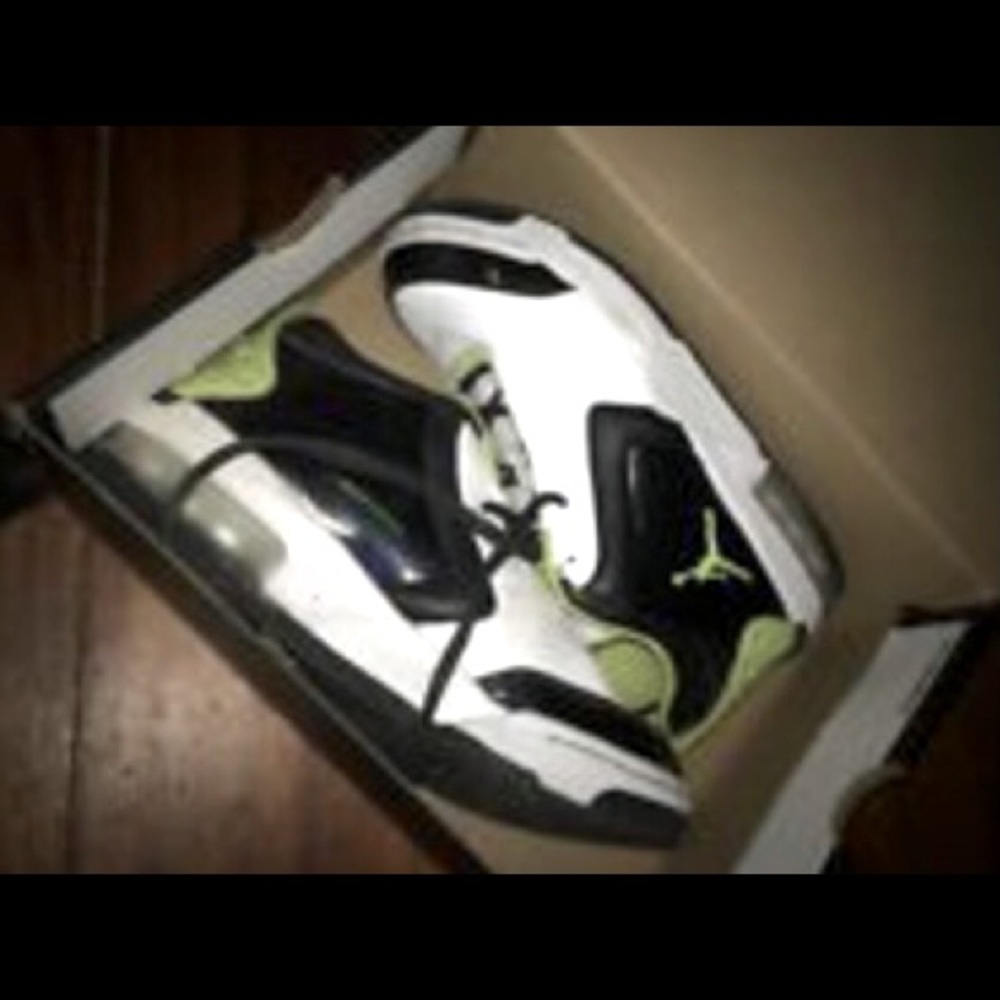 Jordan Big Fund Cyberwhite and black size 7